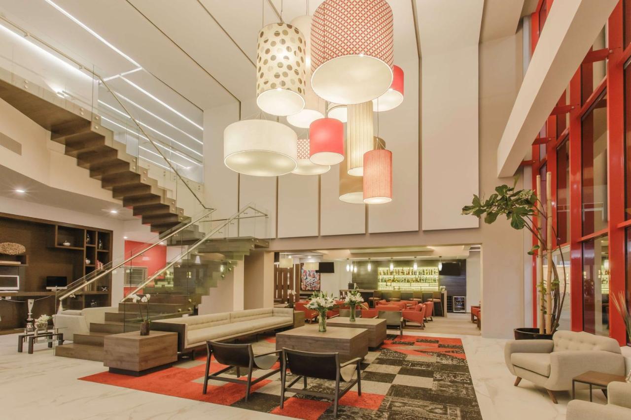 Nh Collection Leon Expo Hotel Екстериор снимка