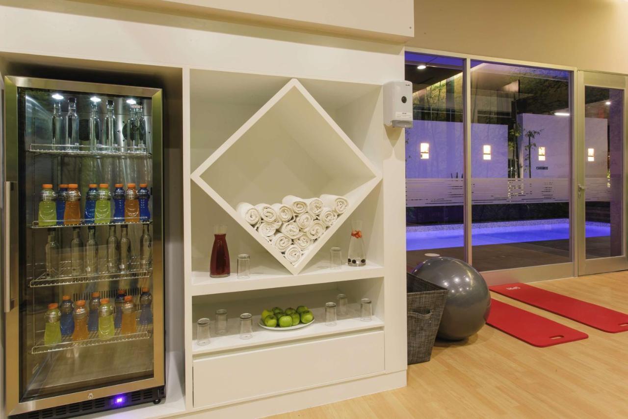 Nh Collection Leon Expo Hotel Екстериор снимка